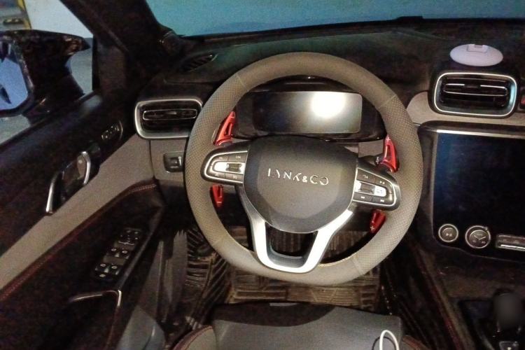 Used Lynk & Co 03 2019 2.0TD Automatic Jing Pro Edition Steering Wheel
