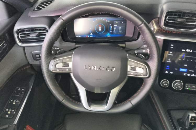 Used Lynk & Co 03 2019 2.0TD Automatic Jing Pro Edition Steering Wheel