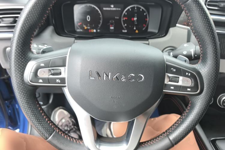 Used Lynk & Co 03 2019 2.0TD Automatic Jing Pro Edition Steering Wheel