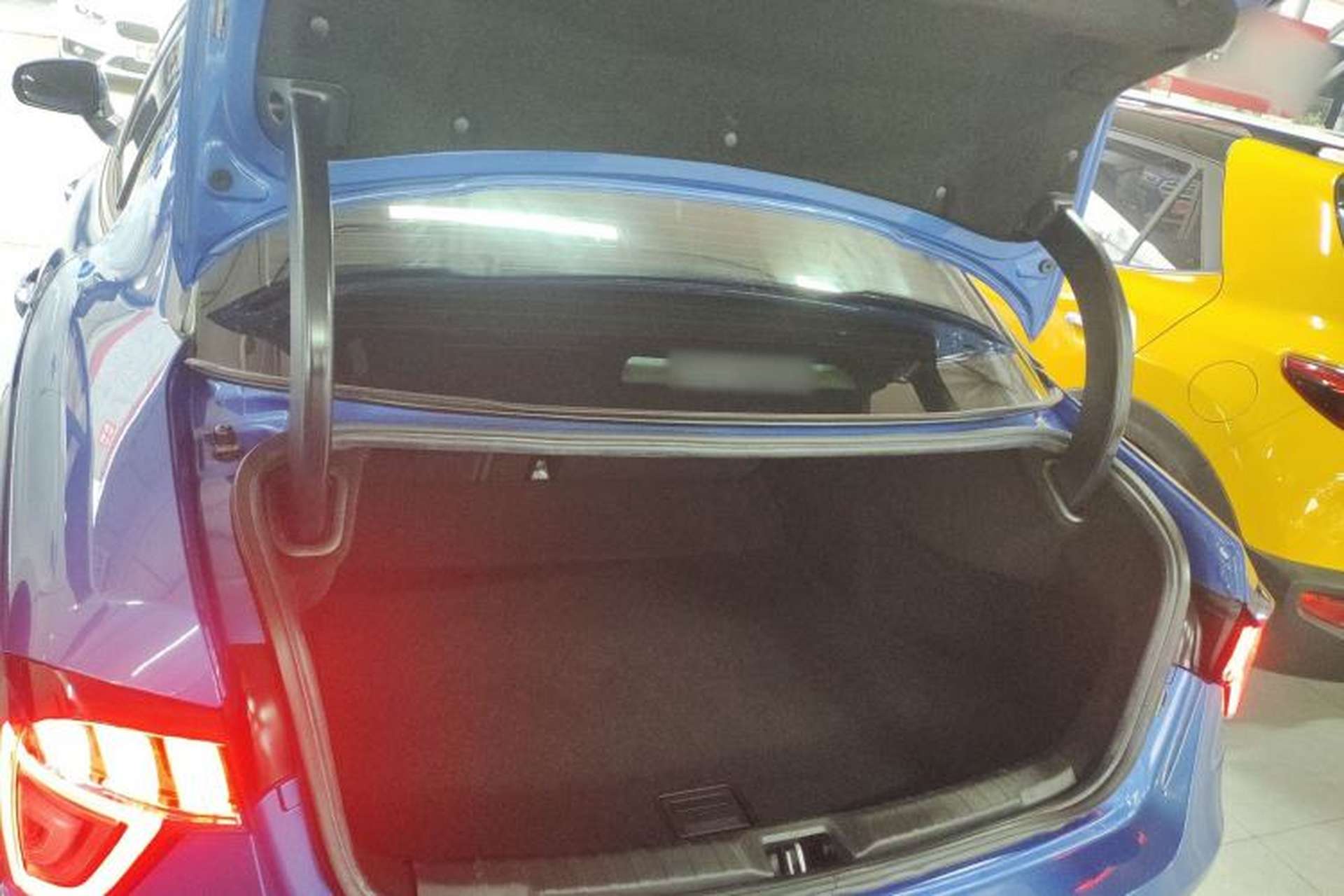 Used Lynk & Co 03 2019 1.5TD DCT Sport Edition China VI Standard Trunk