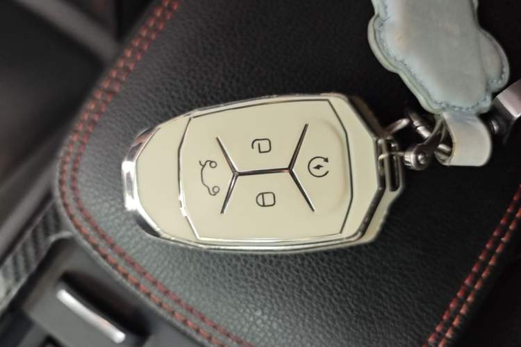 Used Lynk & Co 03 2019 1.5TD DCT Sport Edition China VI Standard Vehicle Key
