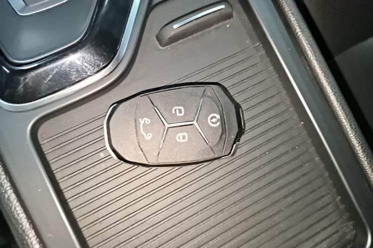 Used Lynk & Co 03 2019 1.5TD DCT JingPro Edition China VI Standard Vehicle Key