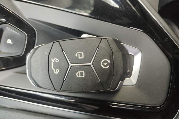 Used Lynk & Co 03 2019 1.5TD DCT JingPro Edition China VI Standard Vehicle Key
