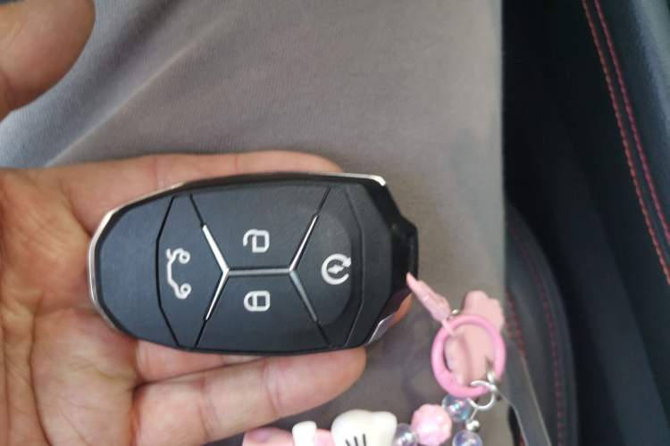 Used Lynk & Co 03 2019 2.0TD Automatic Jing Pro Edition Vehicle Key