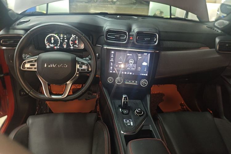 Used Lynk & Co 03 2019 2.0TD Automatic Jing Pro Edition Center Console