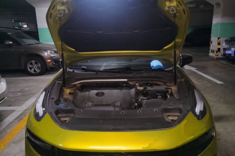 Used Lynk & Co 03 2019 03+ 2.0TD Automatic Wind-Chasing Edition Engine Bay