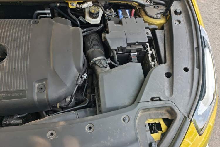 Used Lynk & Co 03 2019 03+ 2.0TD Automatic Wind-Chasing Edition Engine Bay Left