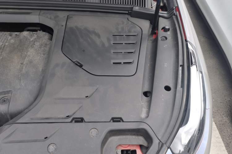 Used Lynk & Co 03 2019 2.0TD Automatic Jing Pro Edition Engine Bay Left