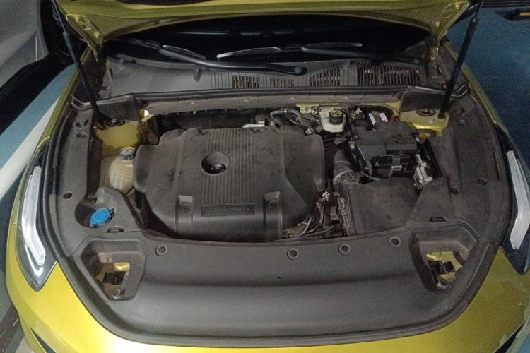 Used Lynk & Co 03 2019 03+ 2.0TD Automatic Wind-Chasing Edition Engine Bay
