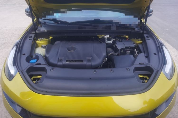 Used Lynk & Co 03 2019 03+ 2.0TD Automatic Wind-Chasing Edition Engine Bay