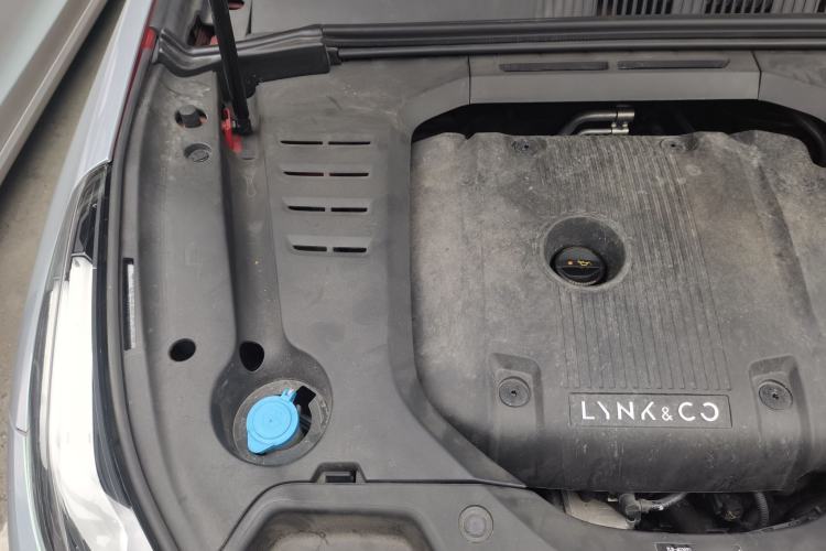 Used Lynk & Co 03 2019 2.0TD Automatic Jing Pro Edition Engine Bay Right
