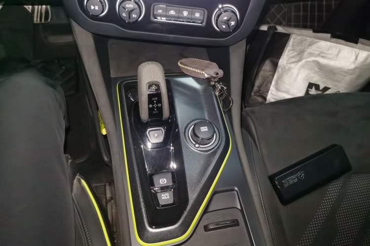 Used Lynk & Co 03 2019 03+ 2.0TD Automatic Wind-Chasing Edition Gear Lever