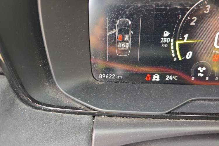 Used Lynk & Co 03 2019 03+ 2.0TD Automatic Performance Package Version Odometer Close Up
