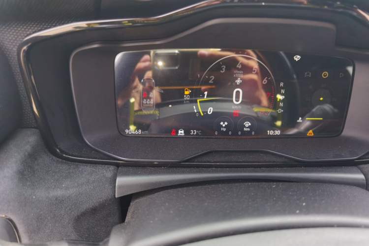Used Lynk & Co 03 2019 03+ 2.0TD Automatic Wind-Chasing Edition Odometer Close Up