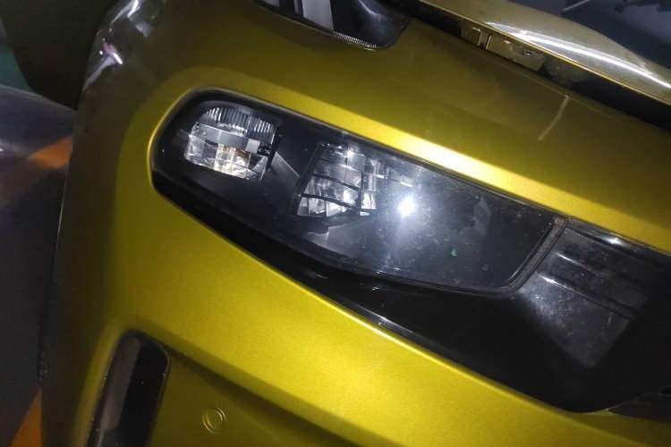 Used Lynk & Co 03 2019 03+ 2.0TD Automatic Wind-Chasing Edition Right Front Headlight