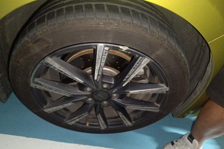 Used Lynk & Co 03 2019 03+ 2.0TD Automatic Wind-Chasing Edition Right Front Wheel Hub