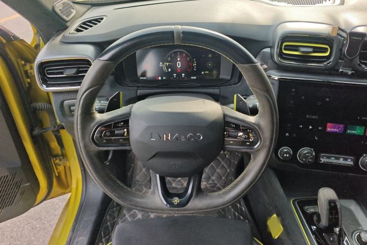 Used Lynk & Co 03 2019 03+ 2.0TD Automatic Performance Package Version Steering Wheel