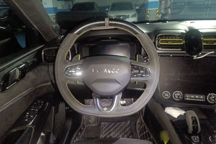 Used Lynk & Co 03 2019 03+ 2.0TD Automatic Wind-Chasing Edition Steering Wheel
