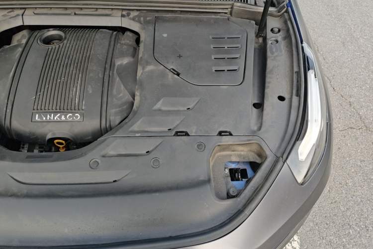 Used Lynk & Co 03 2019 1.5TD DCT JingPro Edition China VI Standard Engine Bay Left