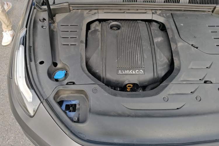 Used Lynk & Co 03 2019 1.5TD DCT JingPro Edition China VI Standard Engine Bay Right