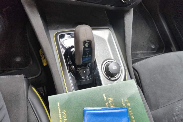 Used Lynk & Co 03 2019 03+ 2.0TD Automatic Wind-Chasing Edition Gear Lever