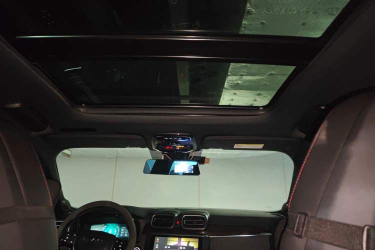 Used Lynk & Co 03 2019 1.5TD DCT Sport Edition China VI Standard Headliner
