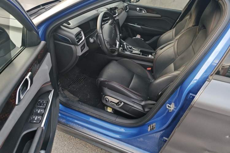 Used Lynk & Co 03 2019 1.5TD DCT JingPro Edition China VI Standard Left Front Seat