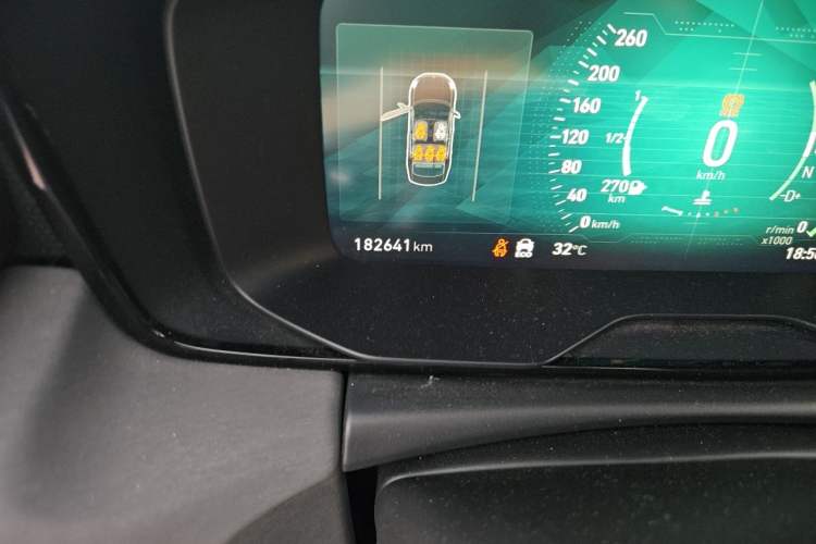 Used Lynk & Co 03 2019 1.5TD DCT JingPro Edition China VI Standard Odometer Close Up