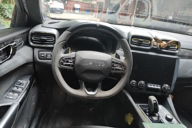 Used Lynk & Co 03 2019 03+ 2.0TD Automatic Wind-Chasing Edition Steering Wheel