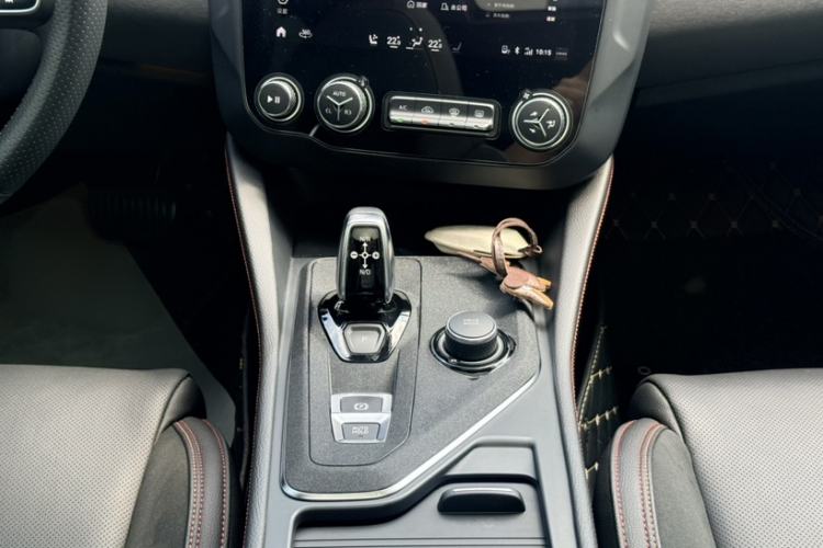 Used Lynk & Co 03 2019 2.0TD Automatic Jing Pro Edition Gear Lever
