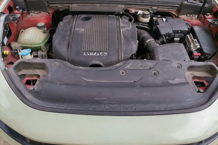 Used Lynk & Co 03 2019 1.5TD DCT JingPro Edition China VI Standard Engine Bay