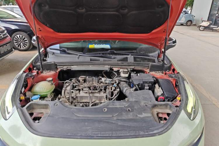 Used Lynk & Co 03 2019 1.5TD DCT JingPro Edition China VI Standard Engine Bay