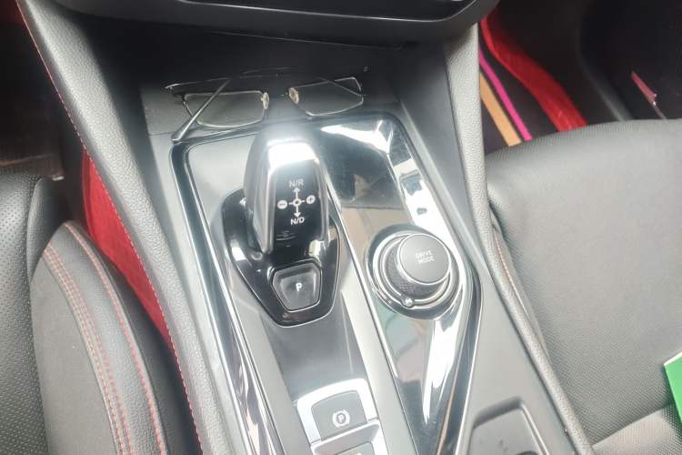 Used Lynk & Co 03 2019 2.0TD Automatic Jing Pro Edition Gear Lever