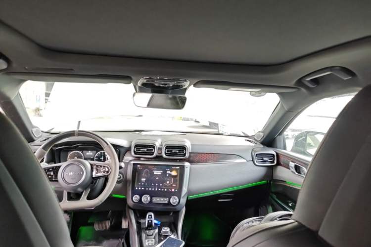 Used Lynk & Co 03 2019 1.5TD DCT JingPro Edition China VI Standard Headliner