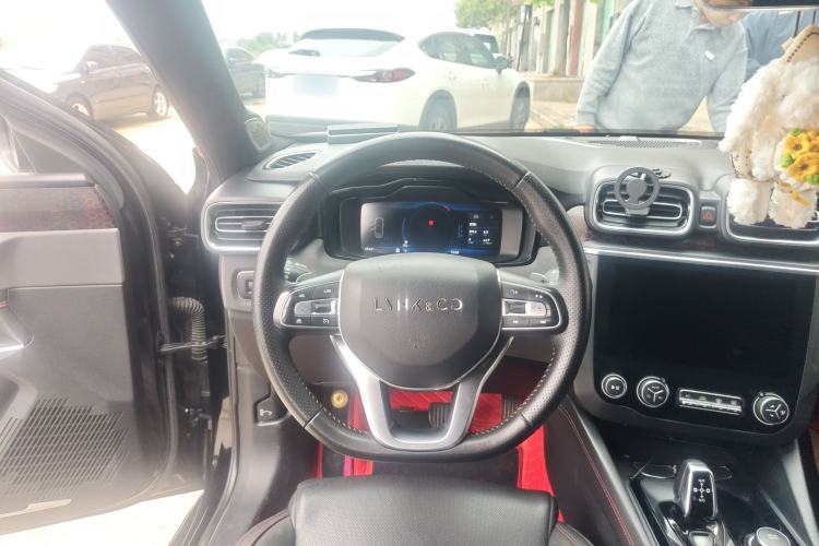 Used Lynk & Co 03 2019 2.0TD Automatic Jing Pro Edition Steering Wheel