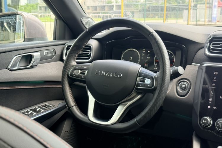 Used Lynk & Co 03 2019 2.0TD Automatic Jing Pro Edition Interior 6