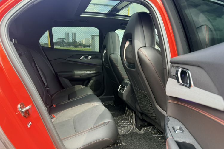 Used Lynk & Co 03 2019 2.0TD Automatic Jing Pro Edition Interior 7