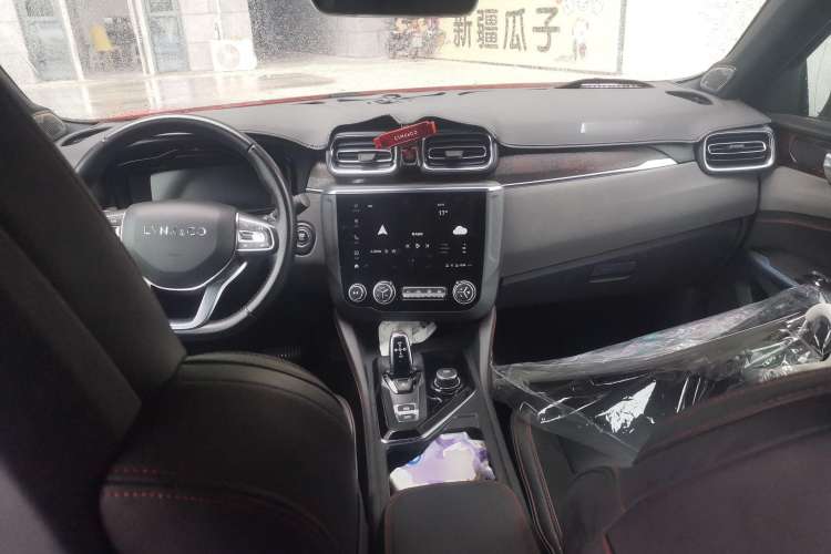 Used Lynk & Co 03 2019 1.5TD DCT JingPro Edition China VI Standard Center Console