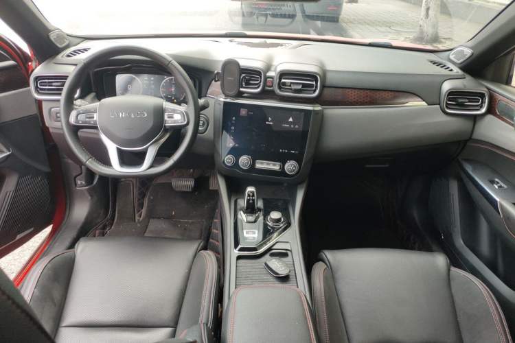 Used Lynk & Co 03 2019 1.5TD DCT JingPro Edition China VI Standard Center Console