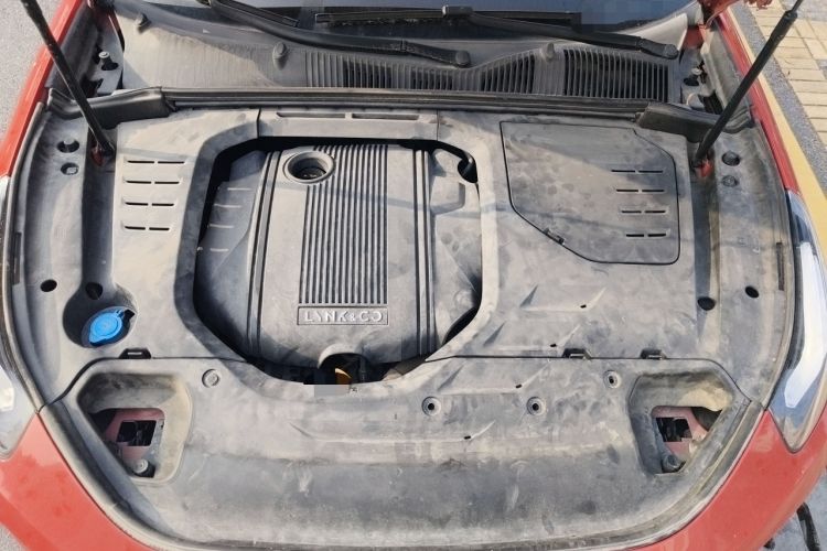 Used Lynk & Co 03 2019 1.5TD DCT JingPro Edition China VI Standard Engine Bay