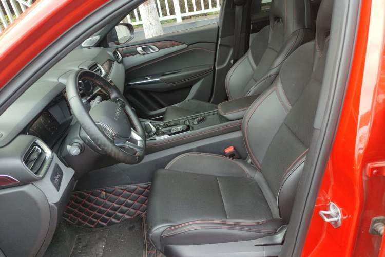 Used Lynk & Co 03 2019 1.5TD DCT JingPro Edition China VI Standard Left Front Seat