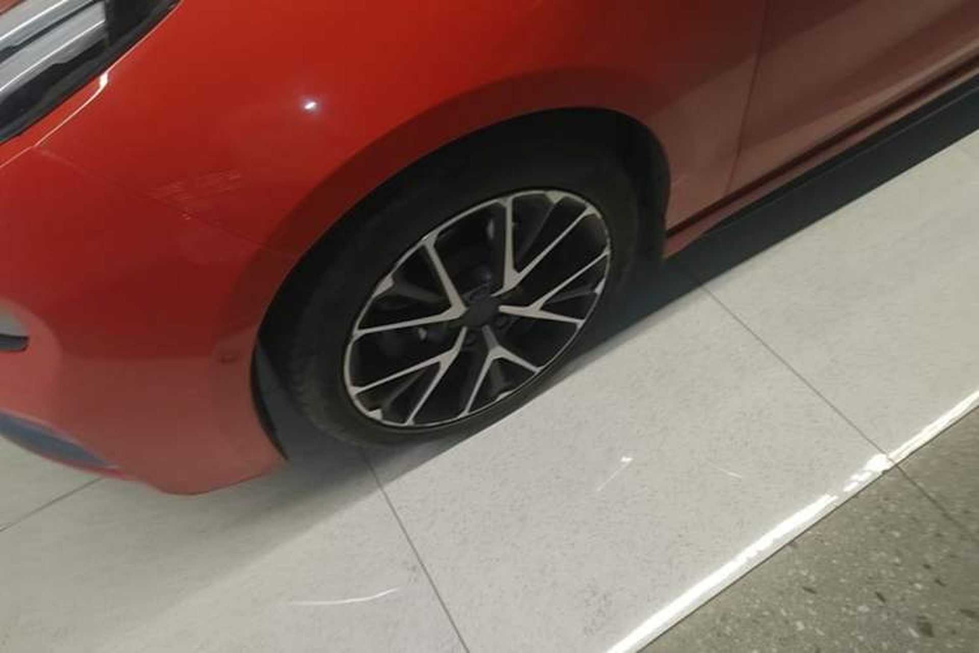 Used Lynk & Co 03 2019 2.0TD Automatic Jing Pro Edition Left Front Wheel Hub