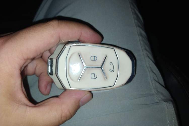 Used Lynk & Co 03 2019 1.5TD DCT JingPro Edition China VI Standard Vehicle Key