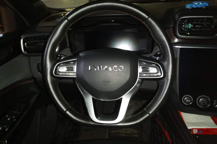 Used Lynk & Co 03 2019 1.5TD DCT JingPro Edition China VI Standard Steering Wheel