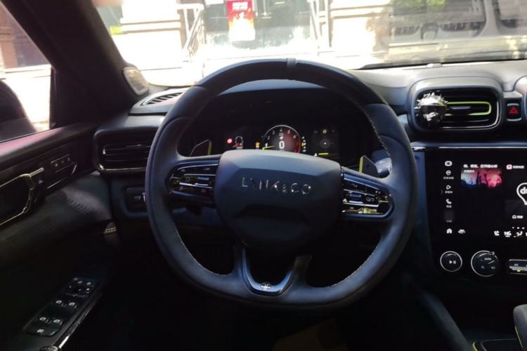 Used Lynk & Co 03 2019 03+ 2.0TD Automatic Performance Package Version Steering Wheel