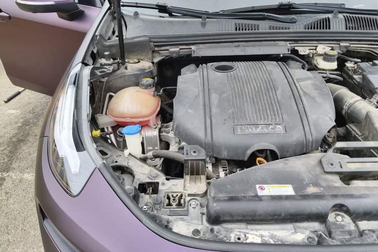 Used Lynk & Co 03 2019 1.5TD DCT JingPro Edition China VI Standard Engine Bay Right