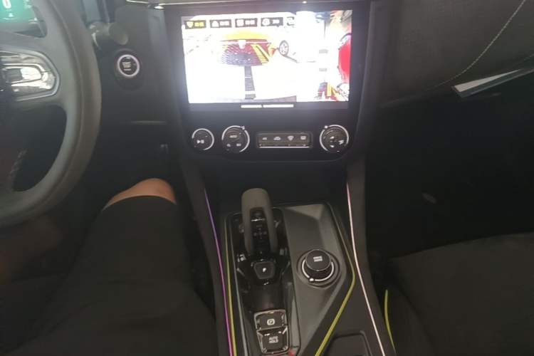 Used Lynk & Co 03 2019 03+ 2.0TD Automatic Wind-Chasing Edition Gear Lever