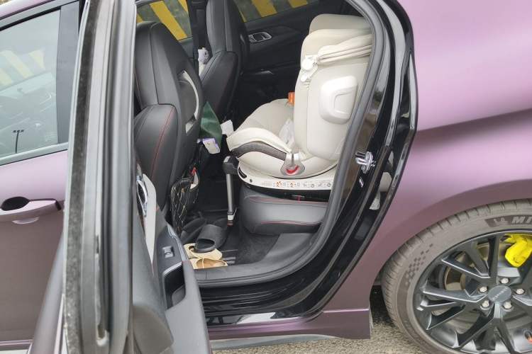 Used Lynk & Co 03 2019 1.5TD DCT JingPro Edition China VI Standard Left Rear Seat