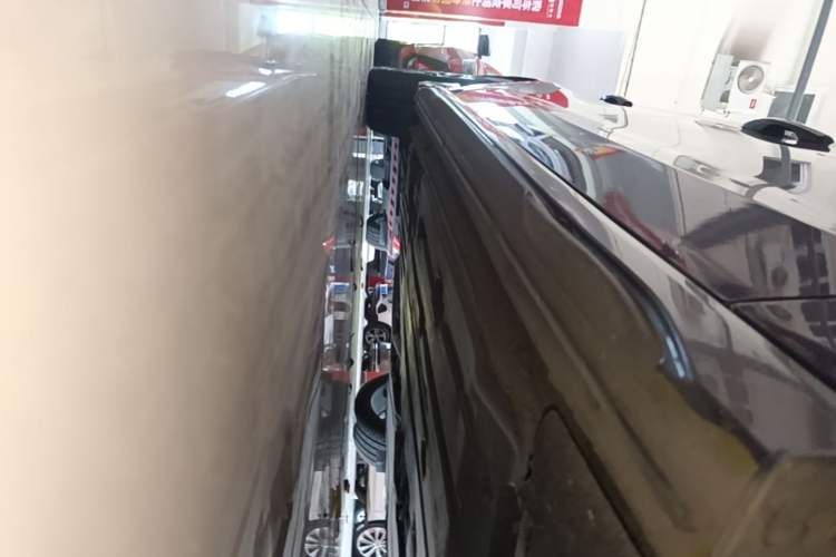 Used Lynk & Co 03 2019 03+ 2.0TD Automatic Wind-Chasing Edition Right Side Sill