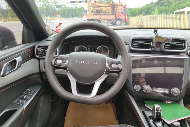 Used Lynk & Co 03 2019 1.5TD DCT JingPro Edition China VI Standard Steering Wheel